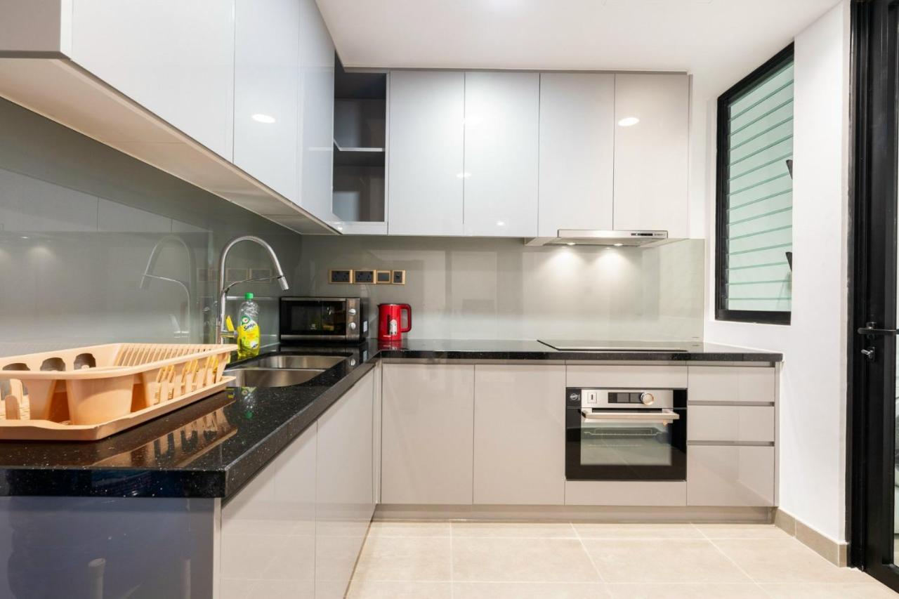 Luxury D1Mension In District 1 Freepoolsaunagym 胡志明市 外观 照片